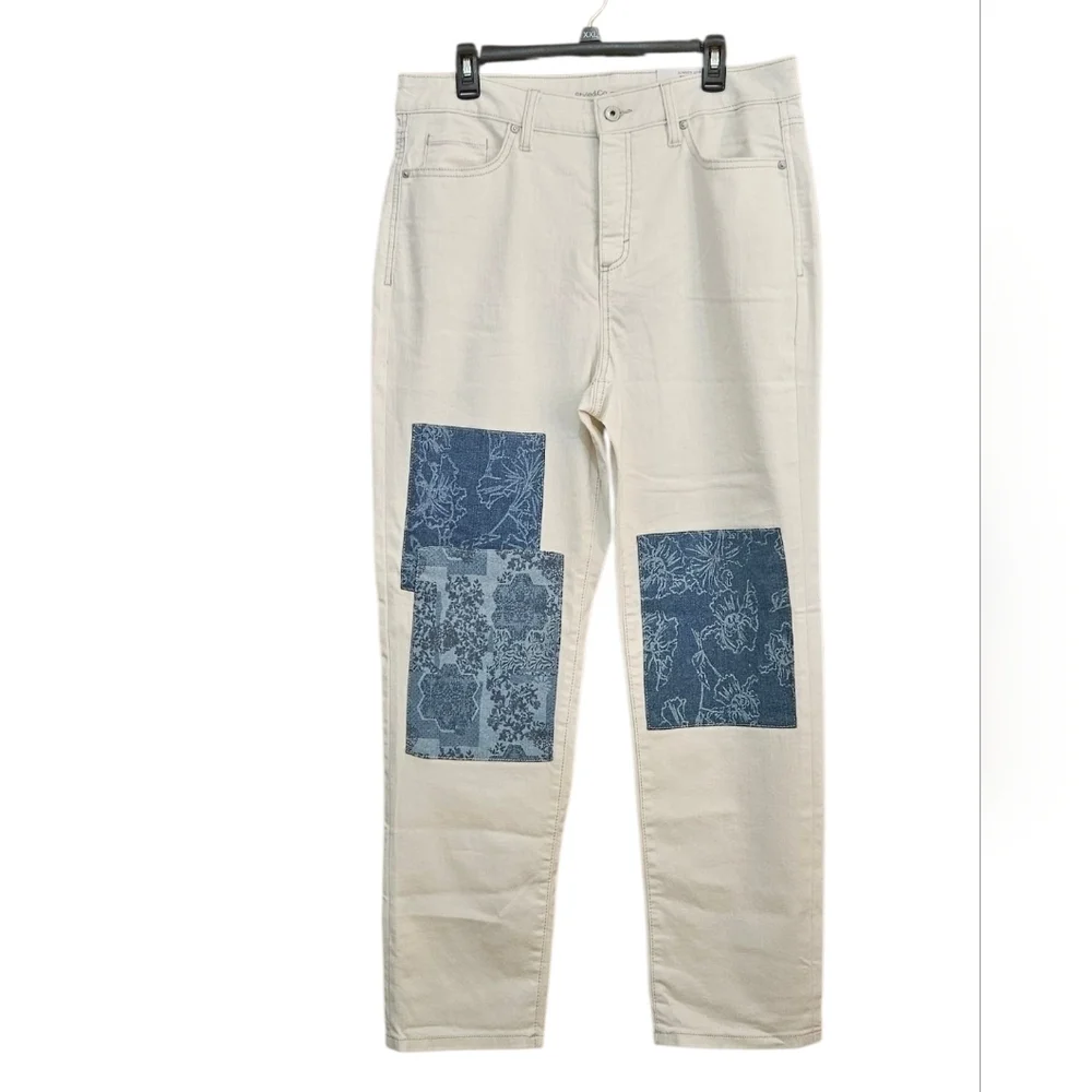NWTStyle & Co.Women's jeans high-rise straight Leg off-white  decorative patches
